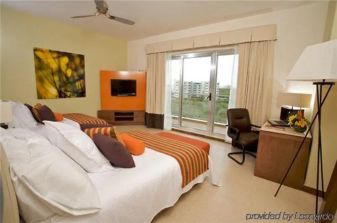 Krystal Urban Cancun & Beach Club